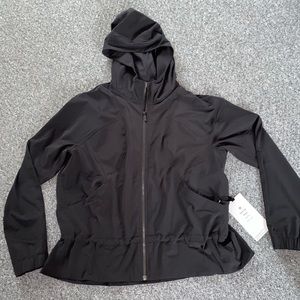 Lululemon Black Pack it Up Jacket NWT SZ 10